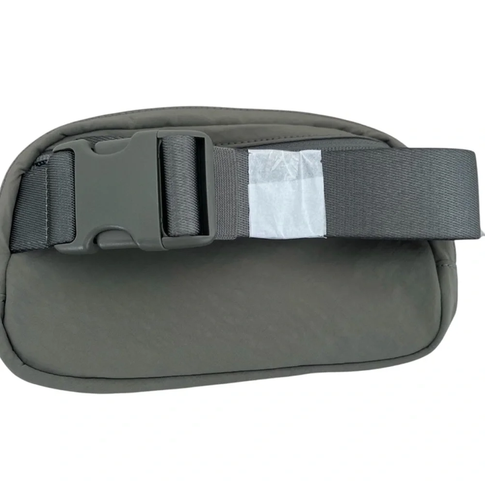 Lululemon Olive Green Everywhere Belt Bag‎ 1L
